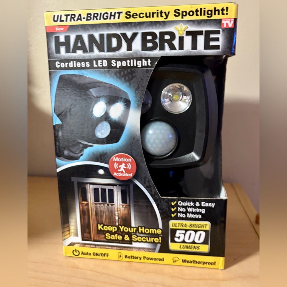 Handy Brite; Ultra Bright Security Spotlight. NWT. Brand new. Cordless.